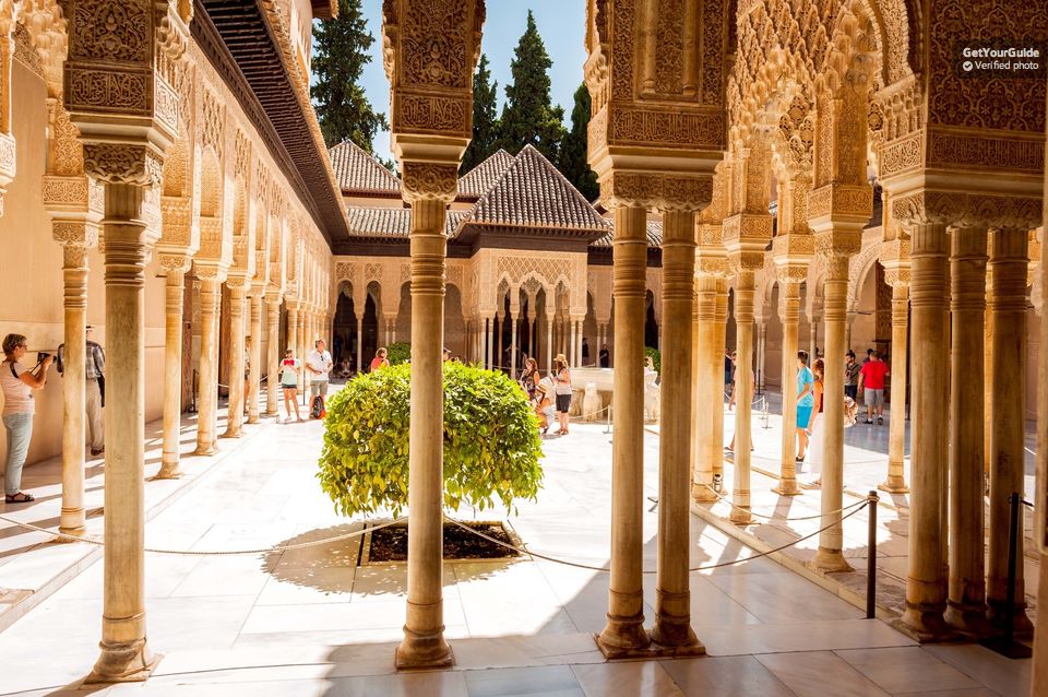 LA ALHAMBRA GRANADA